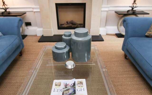 Stylish & majestic 3-bed apartment in Stockbridge