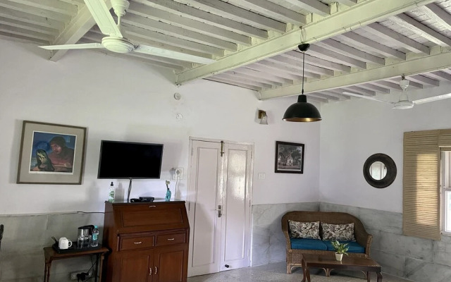 Tree of Life Dak Bungalow, Dera Bassi