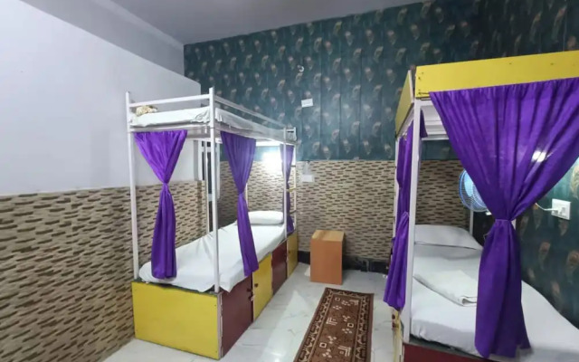 Goroomgo Mohit Paying Guest House Varanasi