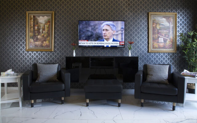 Nishan Hotel