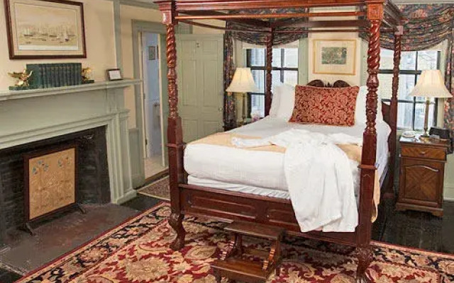 Samuel Durfee House B&B