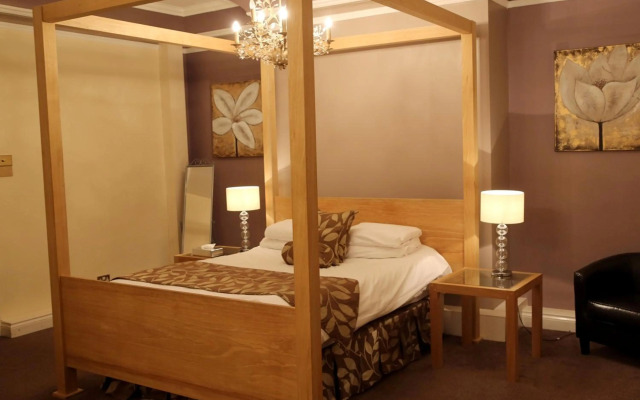 Maes Manor Hotel