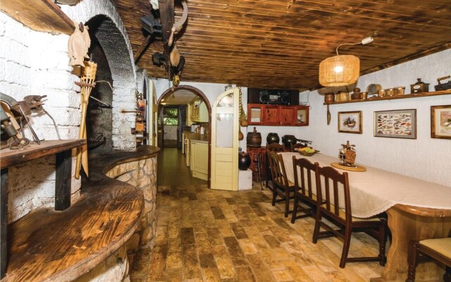 Amazing Home in Kozino With Wifi and 5 Bedrooms