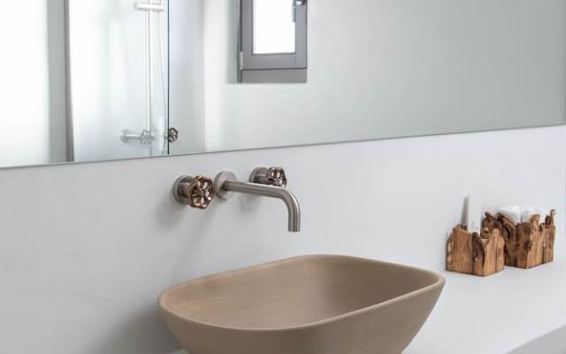 Zetine Suites Sikinos