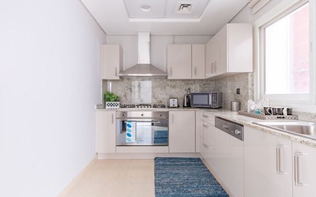 Superb & Incomparable 2BR With Study in the Heart of Downtown Dubai!