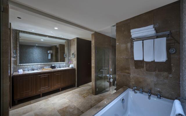 Crowne Plaza Duqm