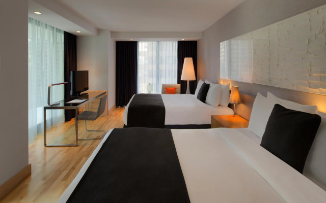 Radisson Blu Aqua Hotel Chicago