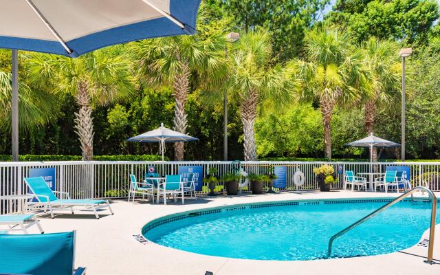 Holiday Inn Express Charleston by IHG