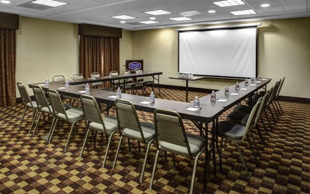 Hampton Inn & Suites Bakersfield/Hwy 58, CA