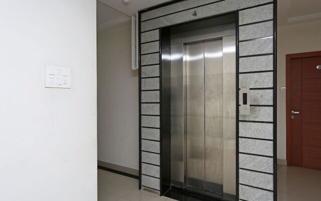 OYO Flagship 15233 Hotel G7