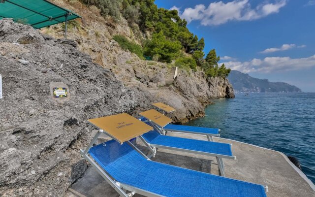 Luxury Room With sea View in Amalfi ID 3932