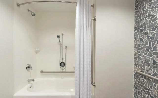 Hilton Garden Inn Calgary Downtown