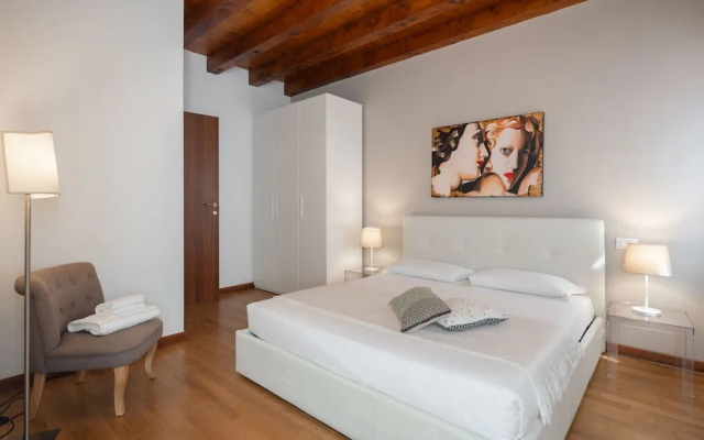 Design Palace Apartments