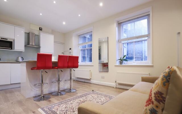 Modern 2 Bedroom Flat Near Baker Street