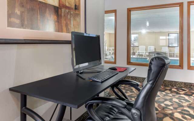 Quality Inn & Suites Lebanon I-65