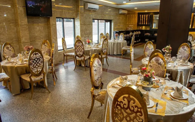 Landmark Hotel