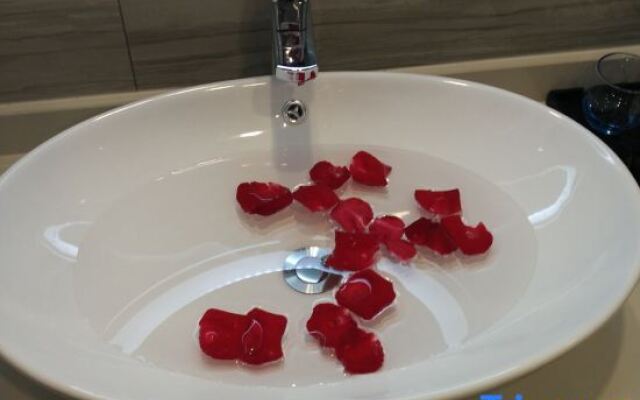 Classic Holiday Hotel (Tianjin Xiqing University Town)