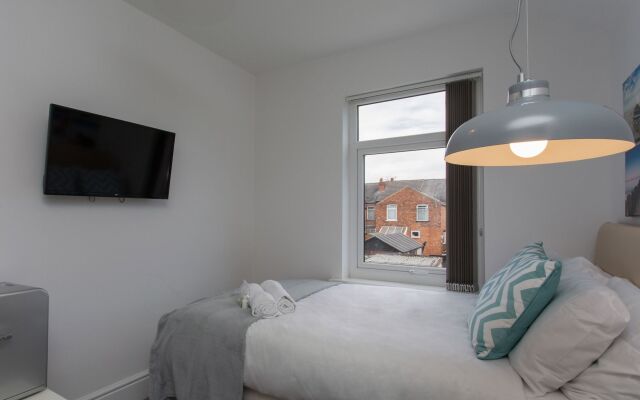 Townhouse Plus @ 26 Westminster St