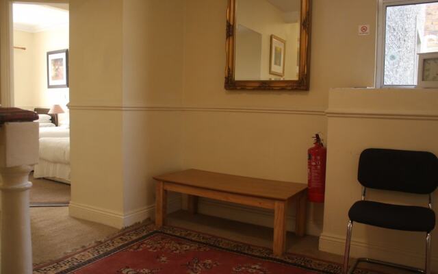 No 13 Townhouse
