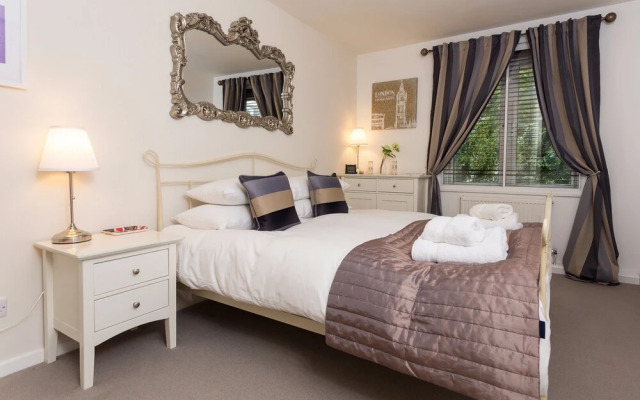 Stylish 2 Bed Flat 5 Minutes From Paddington