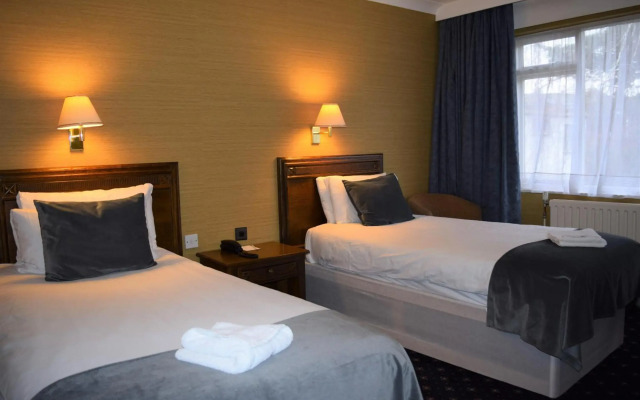 The Rose and Crown Hotel – Tonbridge