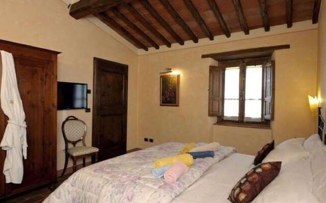 Tuscan Villa With Sauna