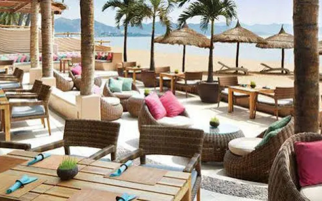 Golden Tulip Hotel