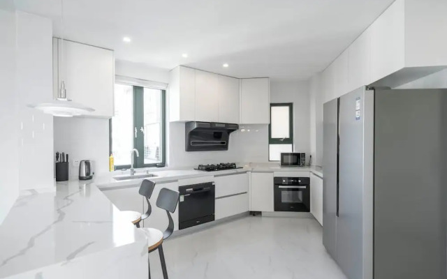 Tyms 3BR 2BA Apt Novel Garden Metro