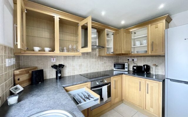 Comfy 3-bedroom House in Worksop