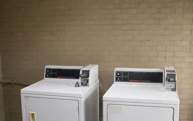 Cocomo Inn and Suites