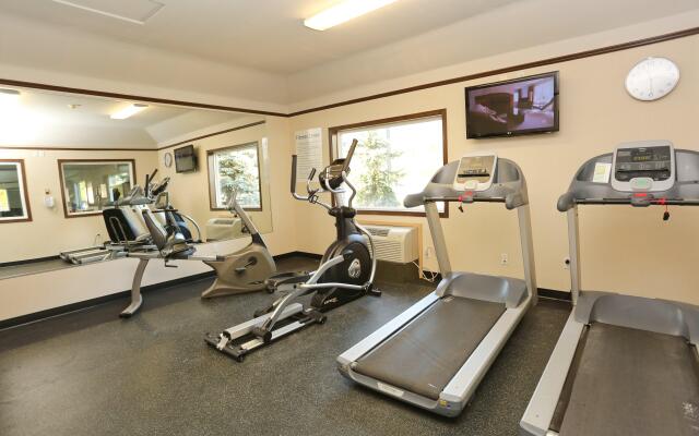 Holiday Inn Express And Suites - Vernon by IHG