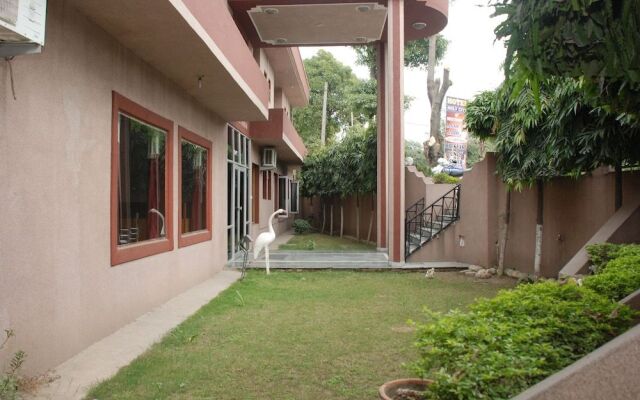 Hotel Holy City Paradise inn
