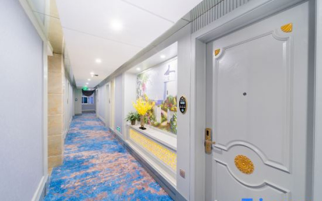 Junyi Zhijia Hotel