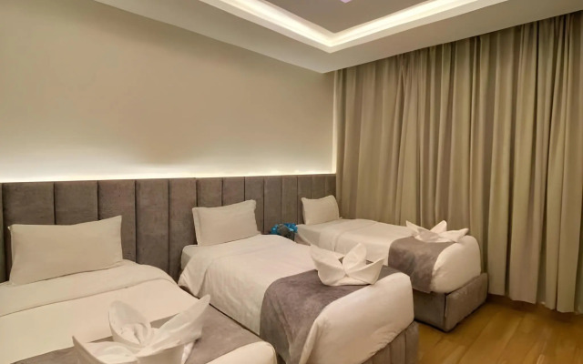 Golden Tulip Abha