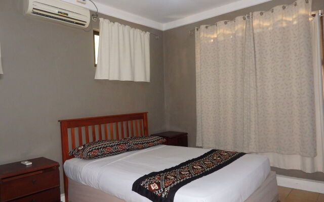 Bluewater Lodge - Hostel