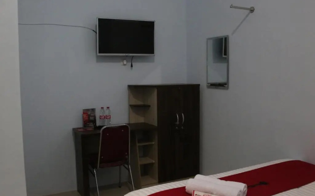 RedDoorz Syariah near Suncity Mall Madiun