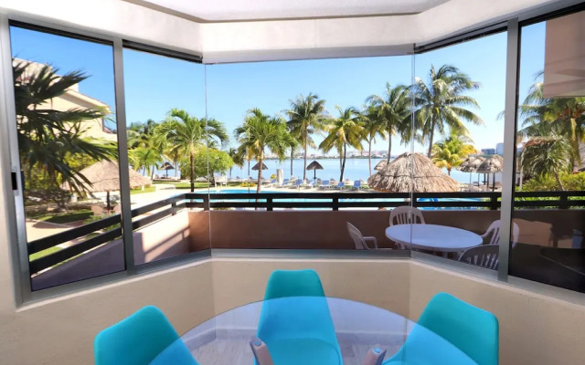 WIVC Coral Mar Resort- Amazing Hotel Zone & Lagoon Views, Enjoy the Tropical Breeze