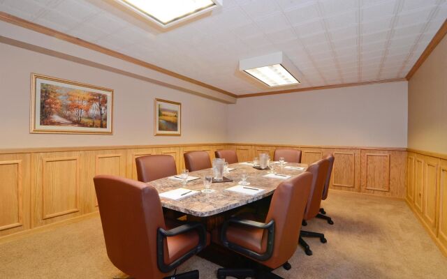 Magnuson Grand Pioneer Inn and Suites