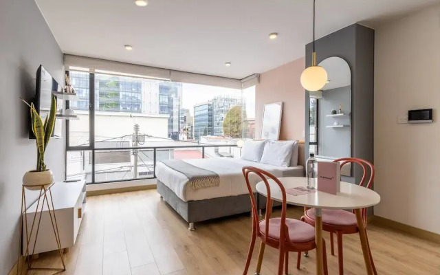 w Comfortable Loft in Santa Ana