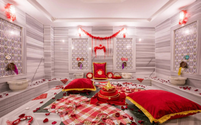 Karpalas City Hotel & Spa