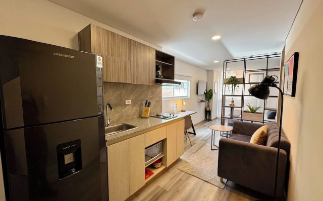 Cozy Loft in 93 park