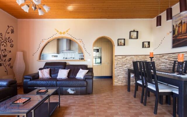 Villa Blanca Complet House
