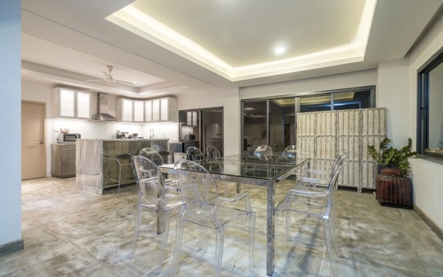 Farrah Oceanfront Villa