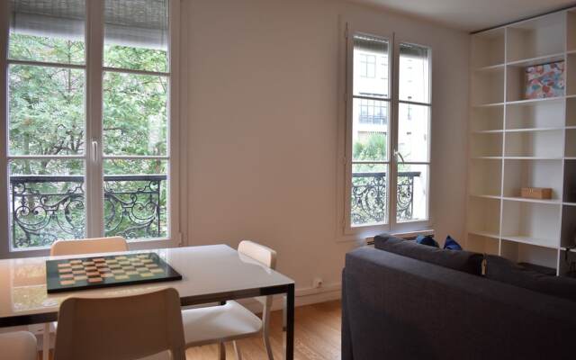 1 Bedroom Apartment in Montmartre