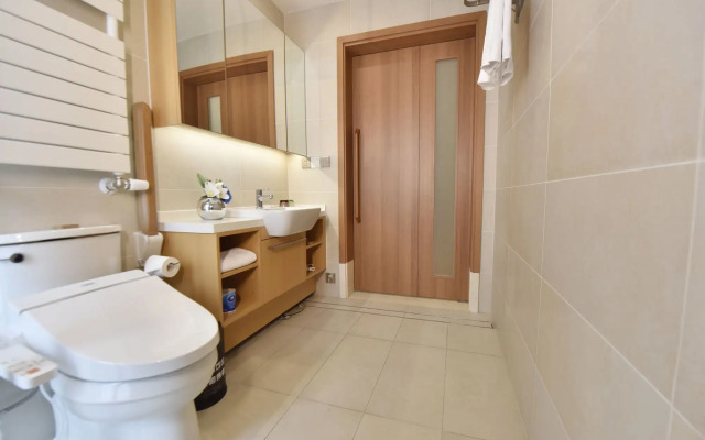 Green Court Place Jinqiao Middle Ring Shanghai