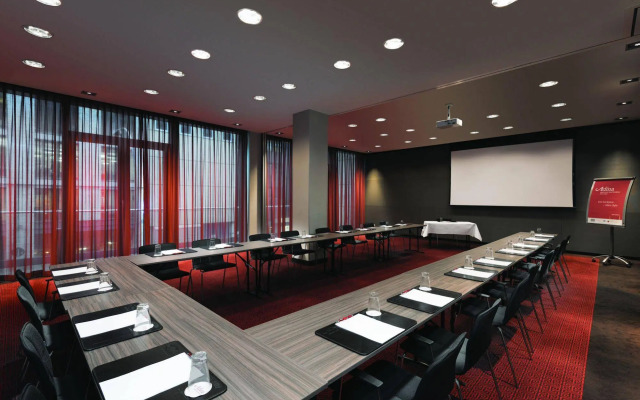 Adina Apartment Hotel Frankfurt Neue Oper