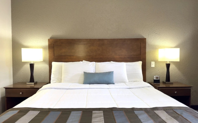 Super 8 By Wyndham Greensburg/Latrobe