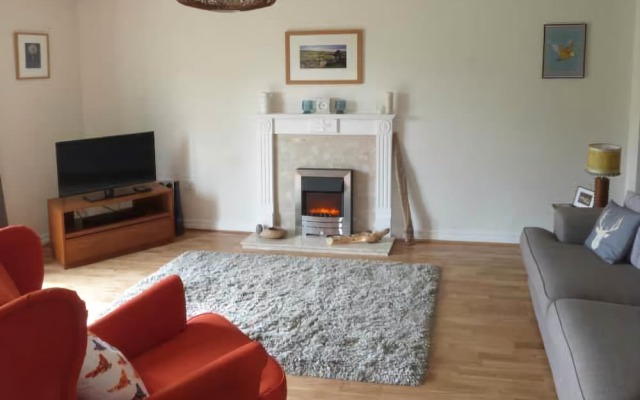 1 Mowbray Court