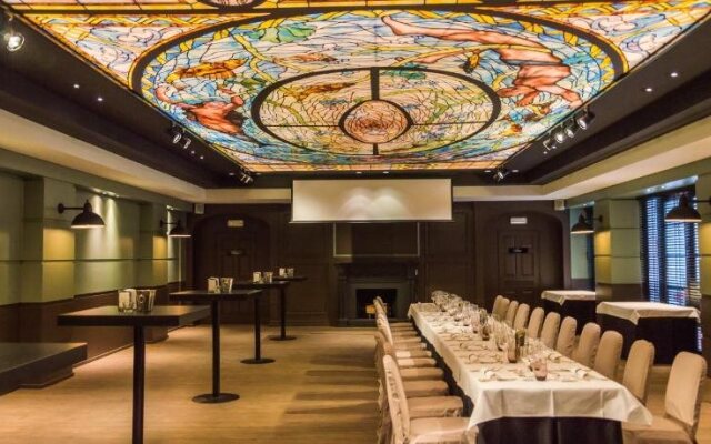 Cortina Hotel
