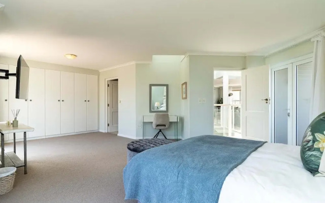 3 Bedroom Family Apartment Beach Club - Houtbay